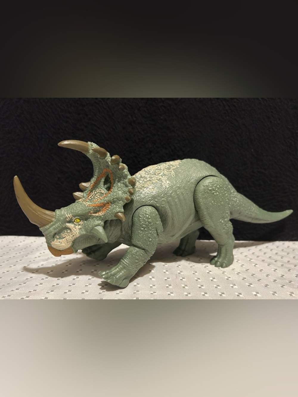 Jurassic World Primal Attack Camp Cretaceous Sound Strike Green Sinoceratops